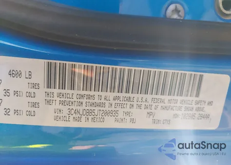 2018 Jeep Compass Latitude 4X4 z USA, uszkodzony, nr VIN 3C4NJDBB5JT200935